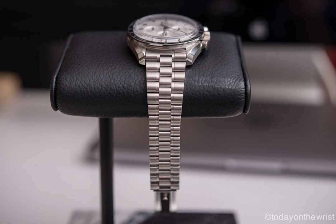 Omega Speedmaster Moonwatch Professional из золота Canopus